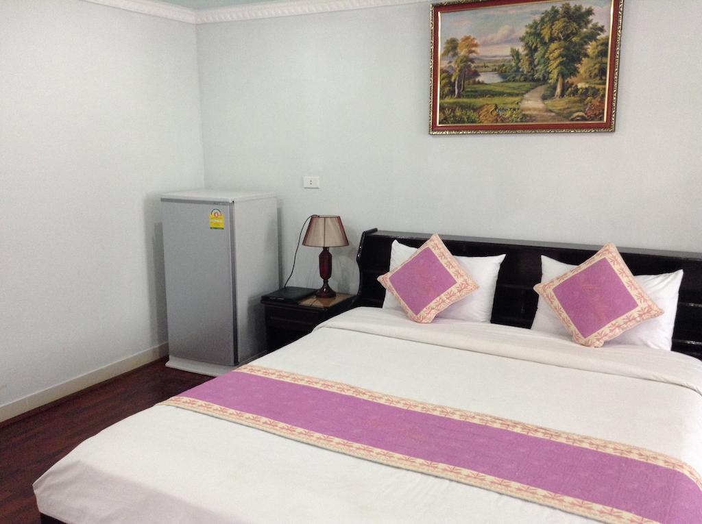 Mekong Hotel Thakhek Quarto foto